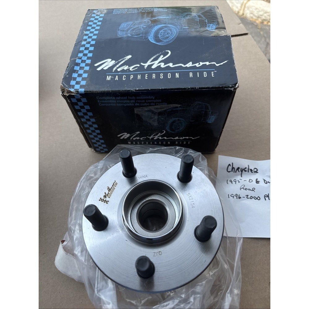 Mac Pearson wheel hub Chrysler cars 1995-2006 Part #512154. New Old Stock